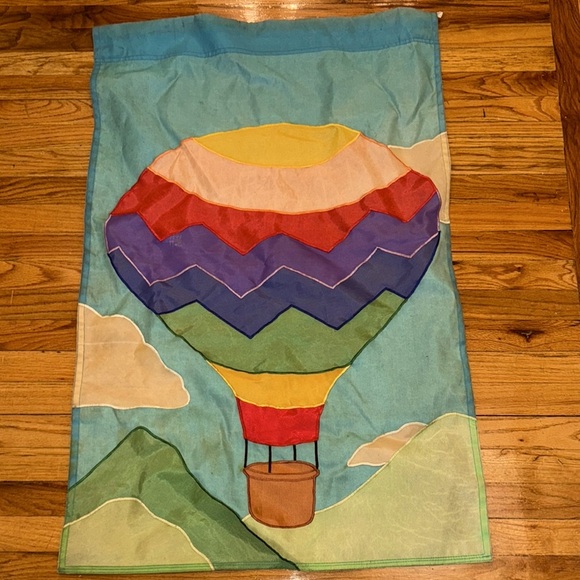 Outdoor hanging flag. Hot air ballon. Multi colored. Handmade. Size 42” by 27”. - Picture 1 of 6